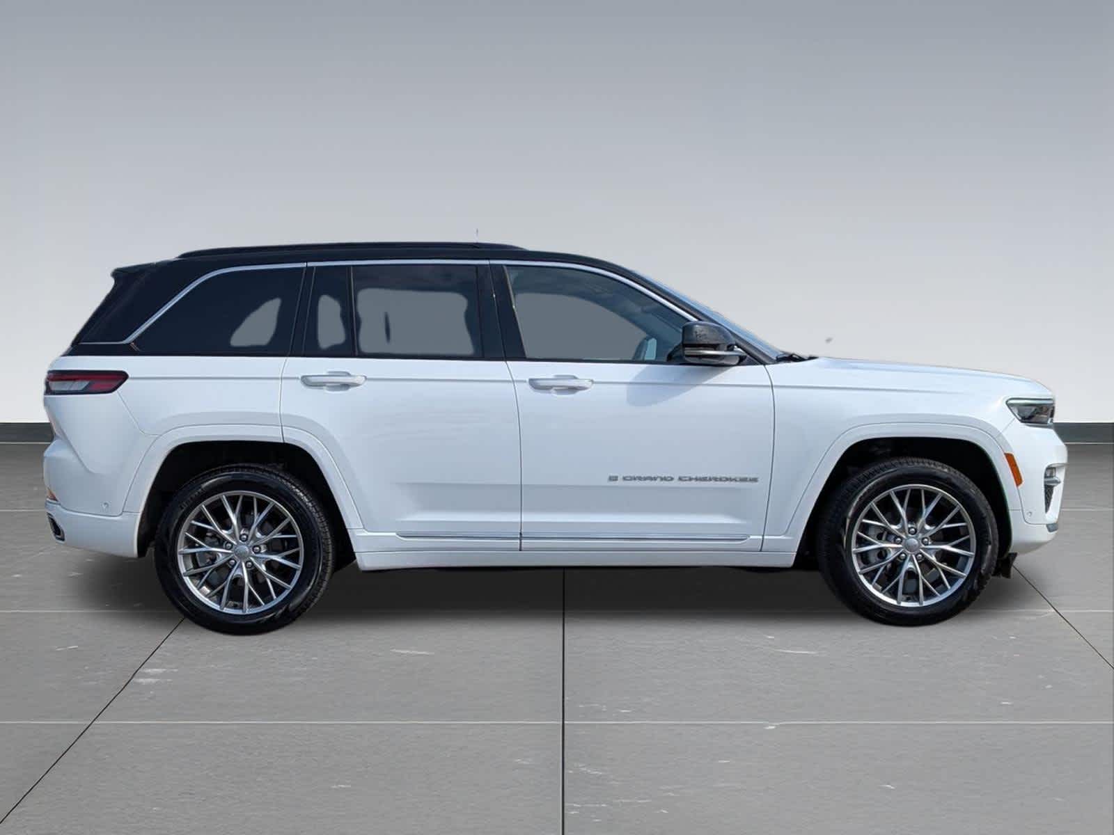 Thumbnail: 2025 Jeep Grand Cherokee - 6