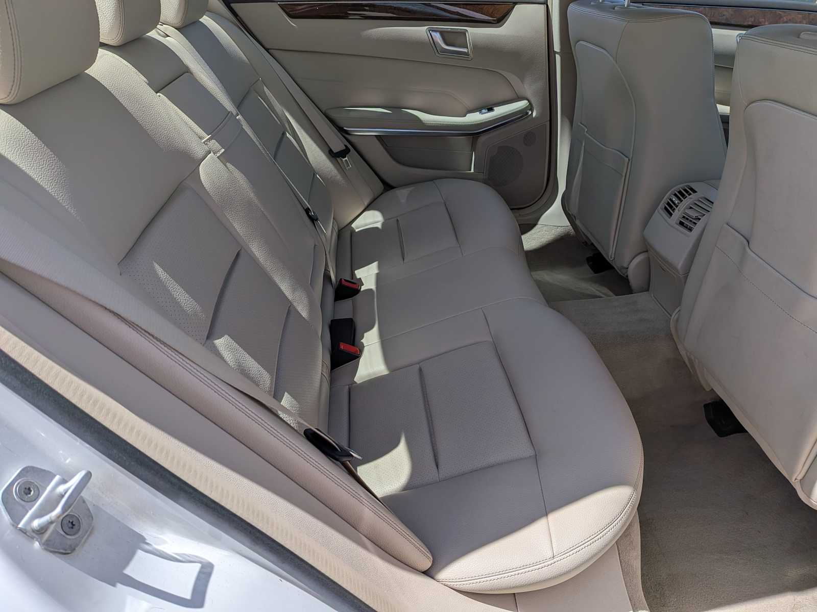 Thumbnail: 2014 Mercedes-Benz E-Class - 19