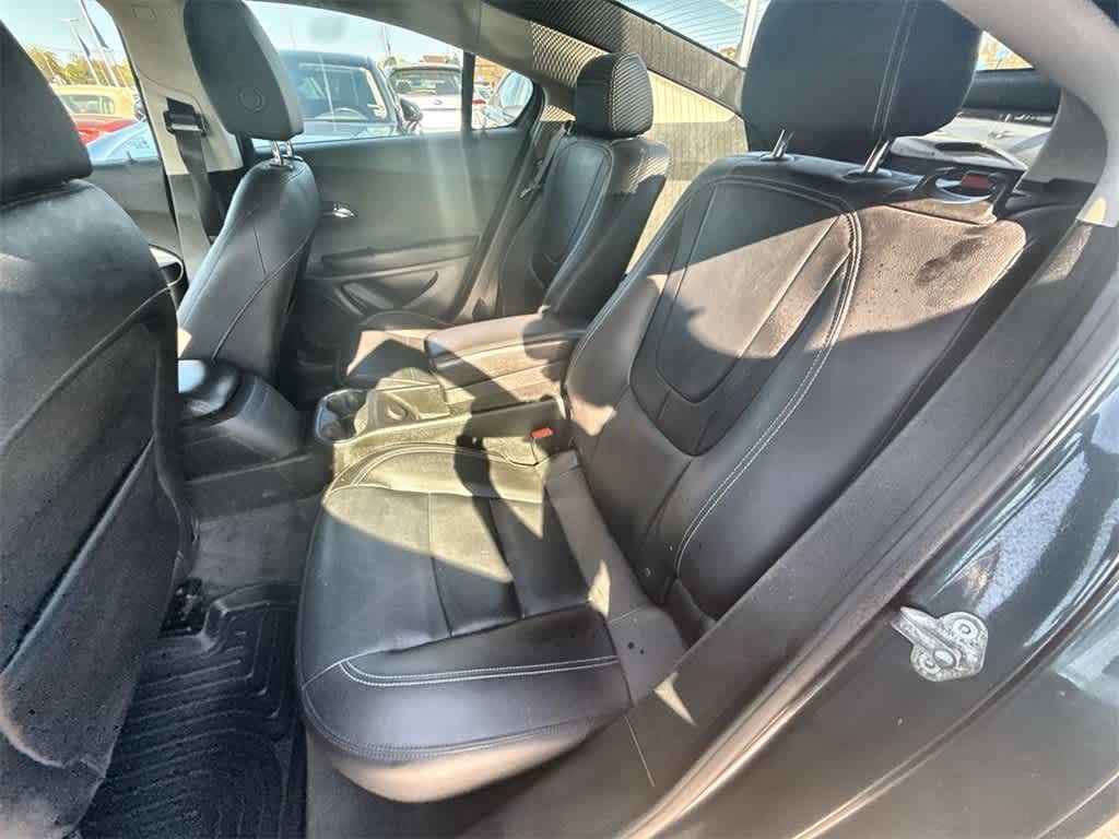 Thumbnail: 2013 Chevrolet Volt - 18