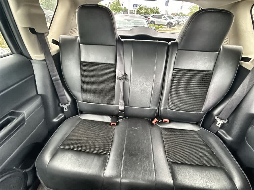 Thumbnail: 2016 Jeep Compass - 18