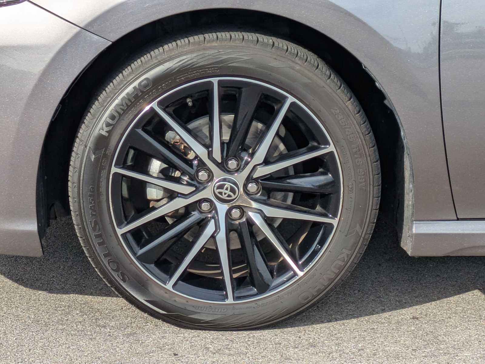 Thumbnail: 2023 Toyota Camry - 13