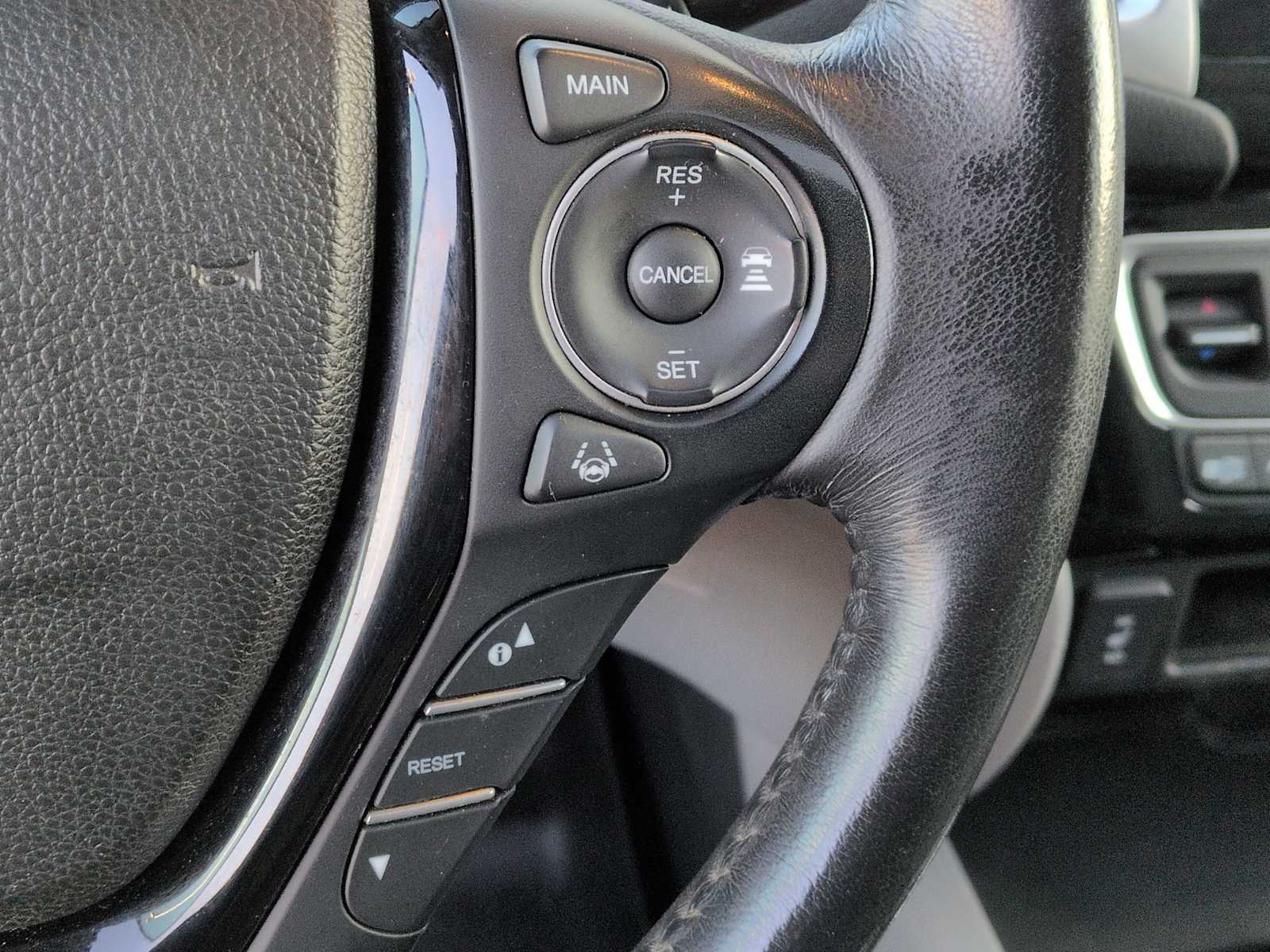 Thumbnail: 2018 Honda Ridgeline - 23