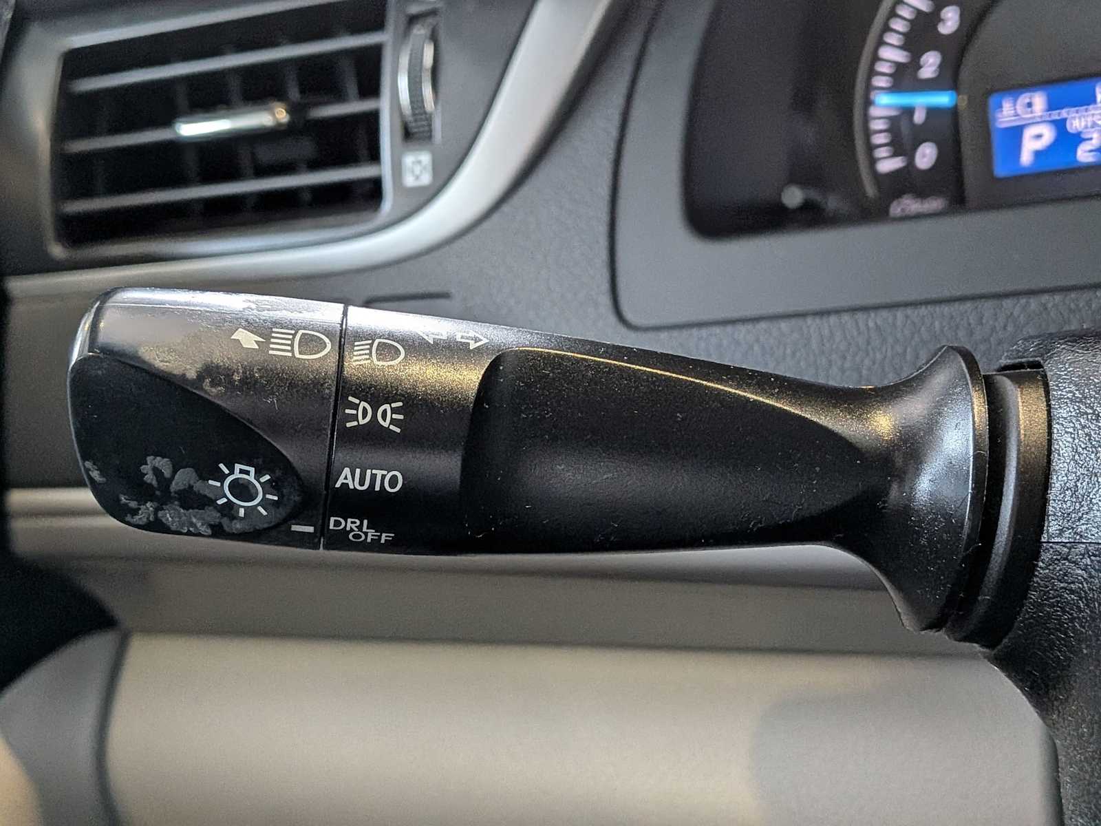 Thumbnail: 2013 Toyota Camry - 25