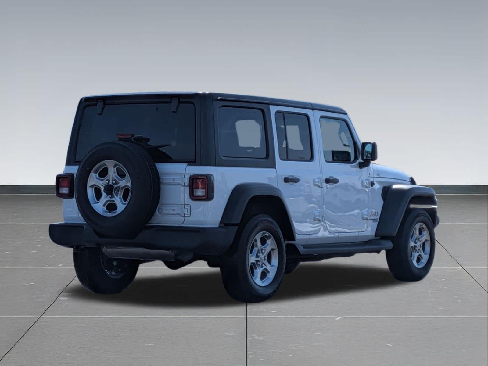Thumbnail: 2021 Jeep Wrangler - 5