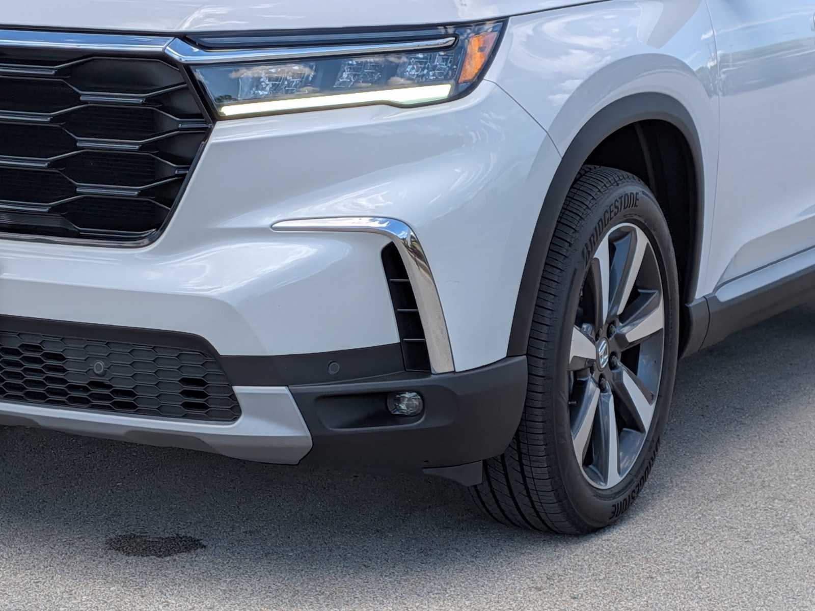 Thumbnail: 2025 Honda Pilot - 9