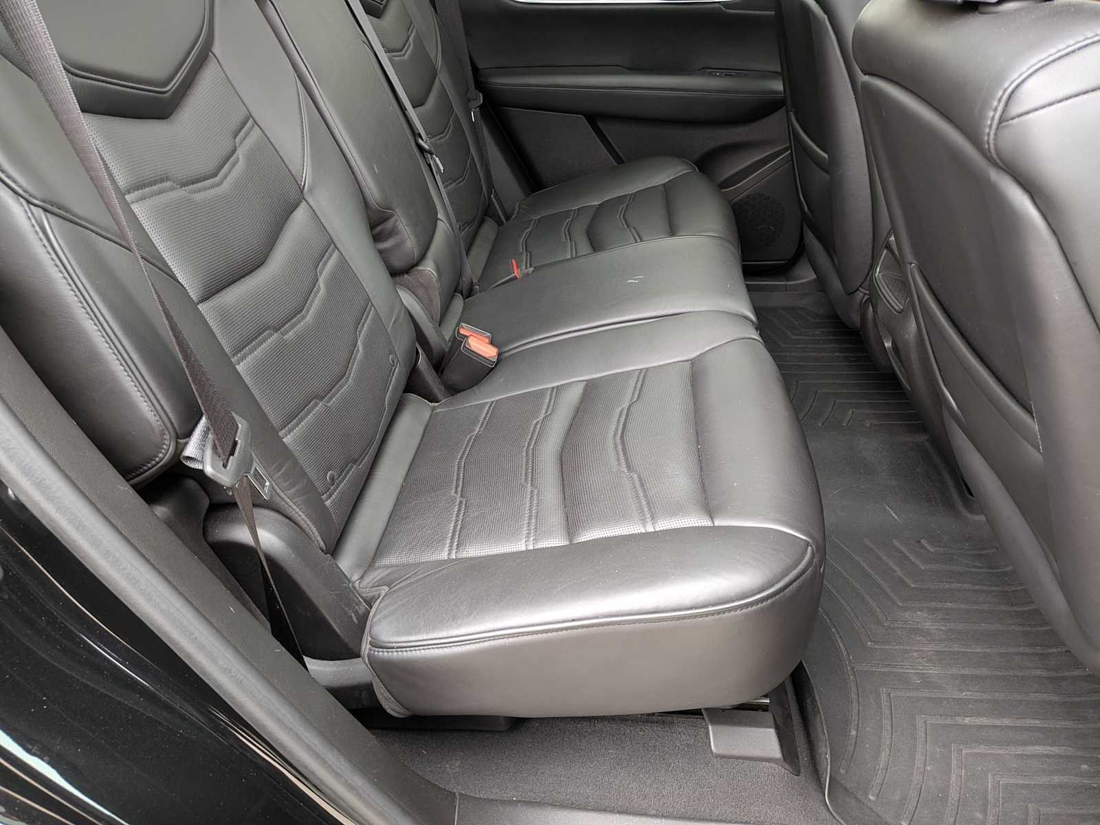 Thumbnail: 2017 Cadillac XT5 - 20