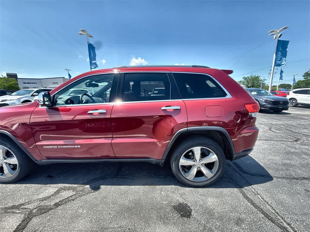 Thumbnail: 2015 Jeep Grand Cherokee - 4