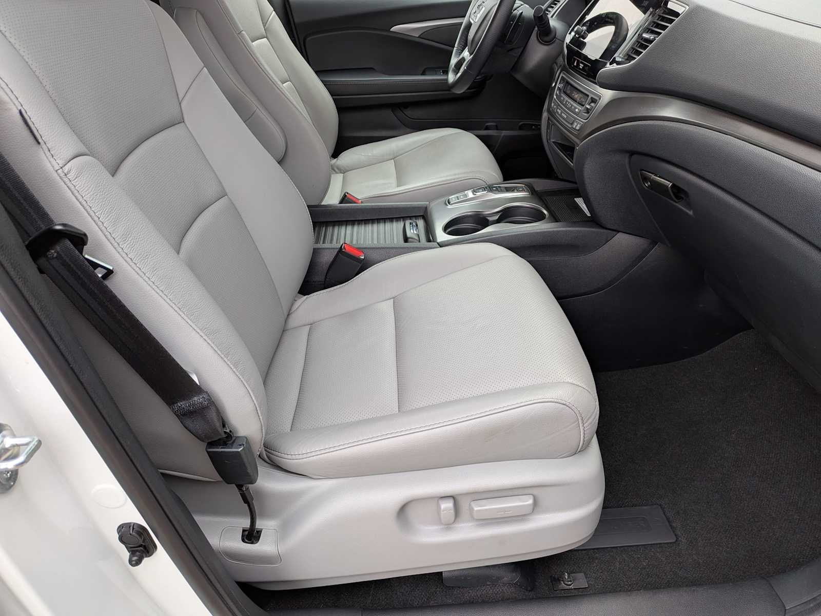 Thumbnail: 2023 Honda Passport - 19