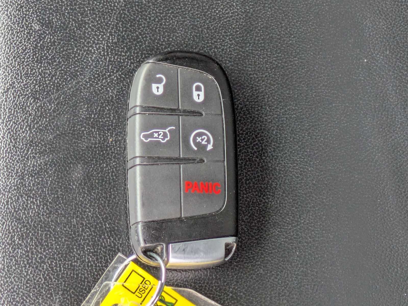 Thumbnail: 2020 Jeep Grand Cherokee - 33