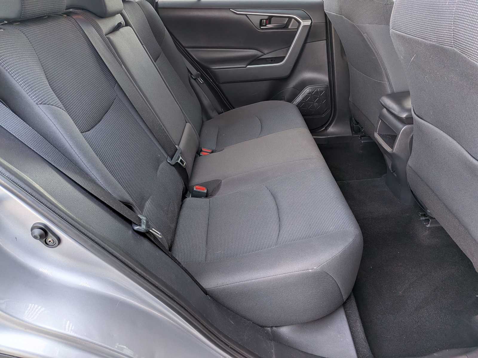 Thumbnail: 2019 Toyota RAV4 - 18