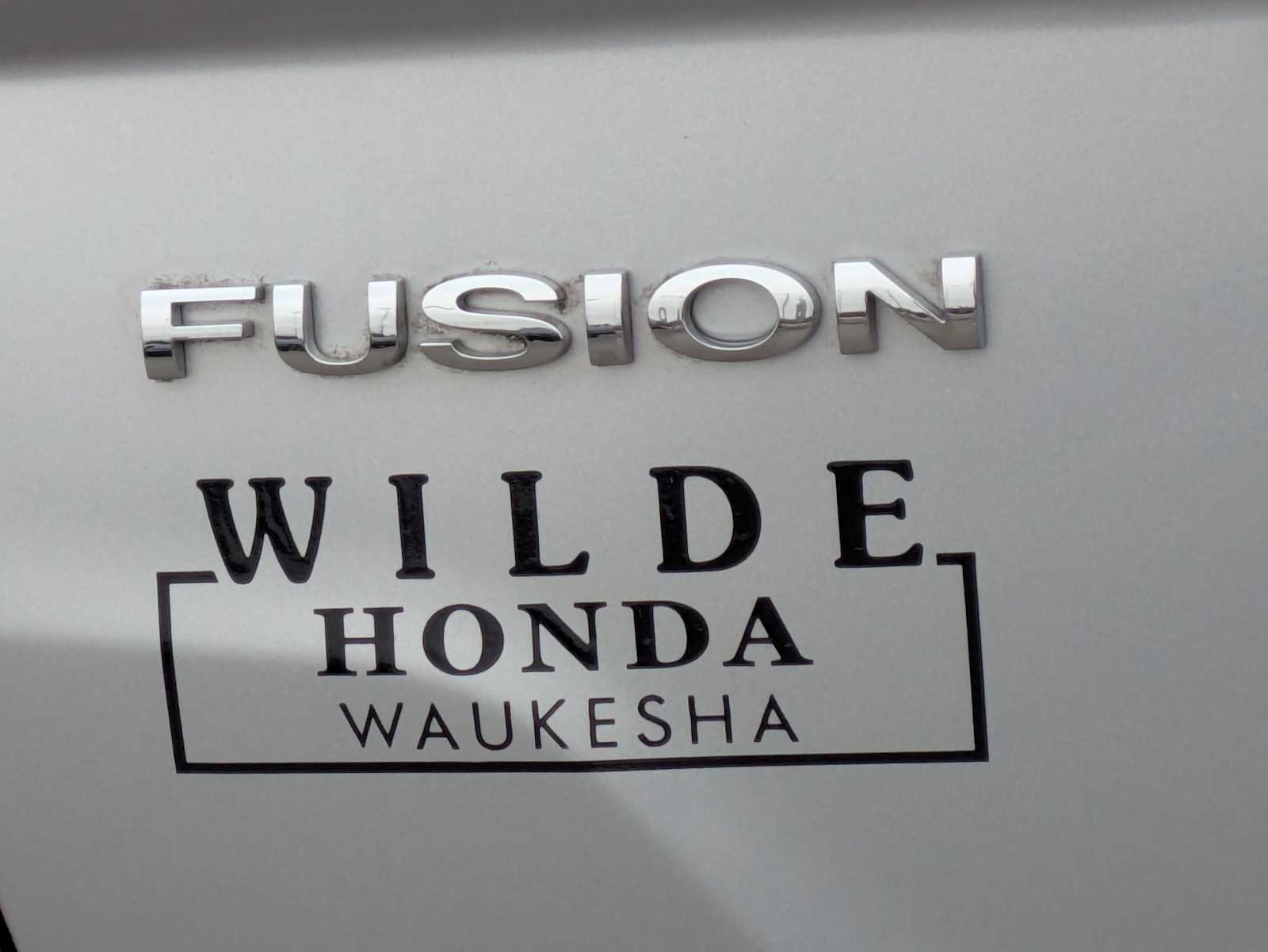 Thumbnail: 2010 Ford Fusion - 12