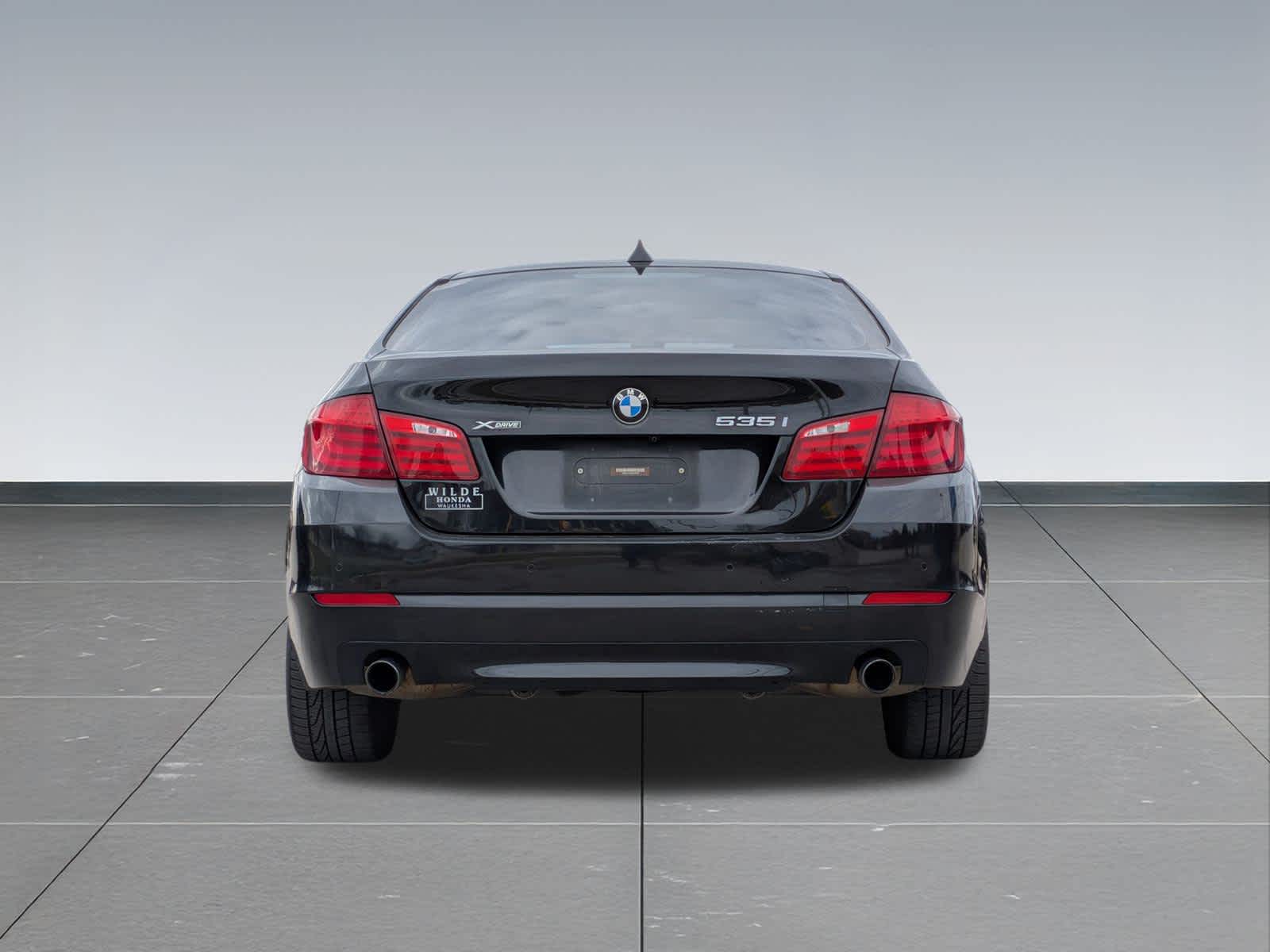 Thumbnail: 2013 BMW 5 Series - 5