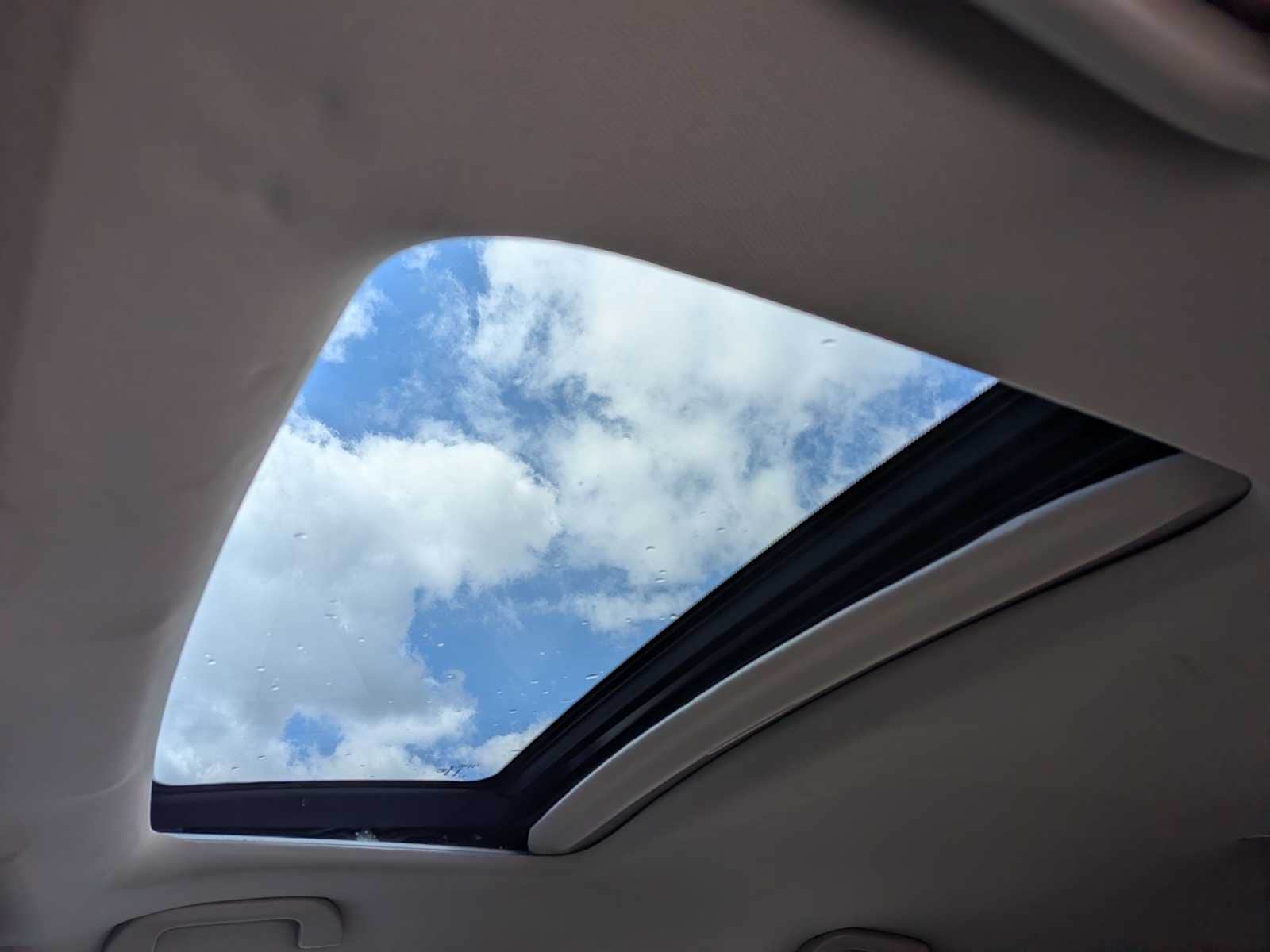 Thumbnail: 2013 Honda Crosstour - 17