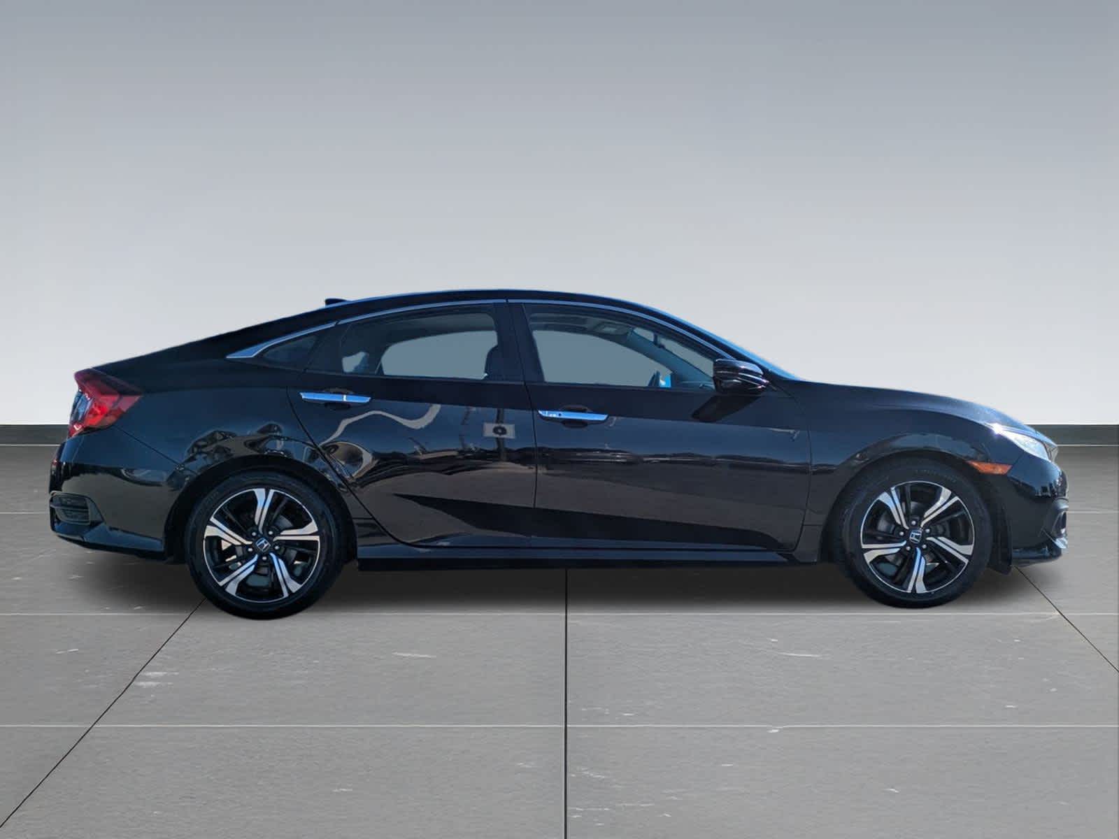 Thumbnail: 2017 Honda Civic - 7