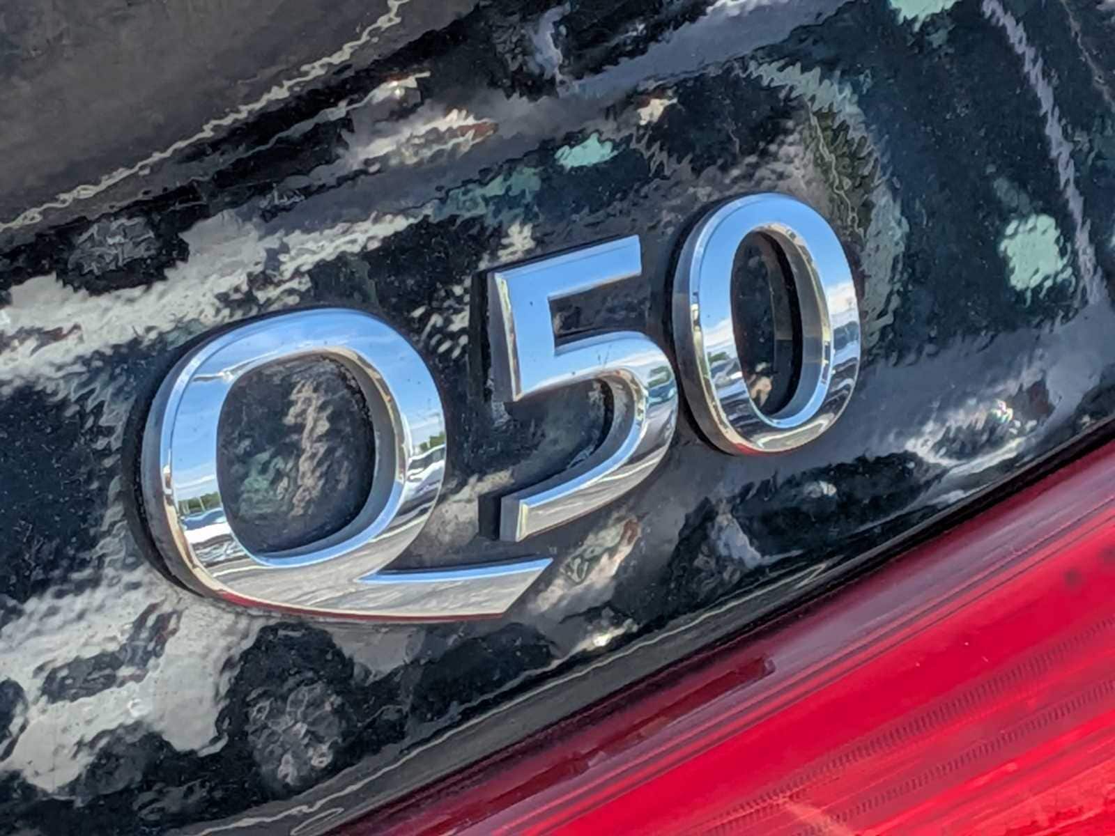 Thumbnail: 2016 INFINITI Q50 - 10