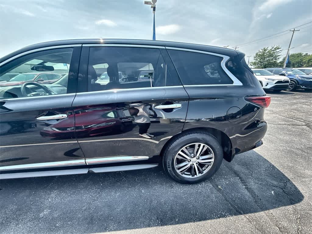 Thumbnail: 2019 INFINITI QX60 - 4