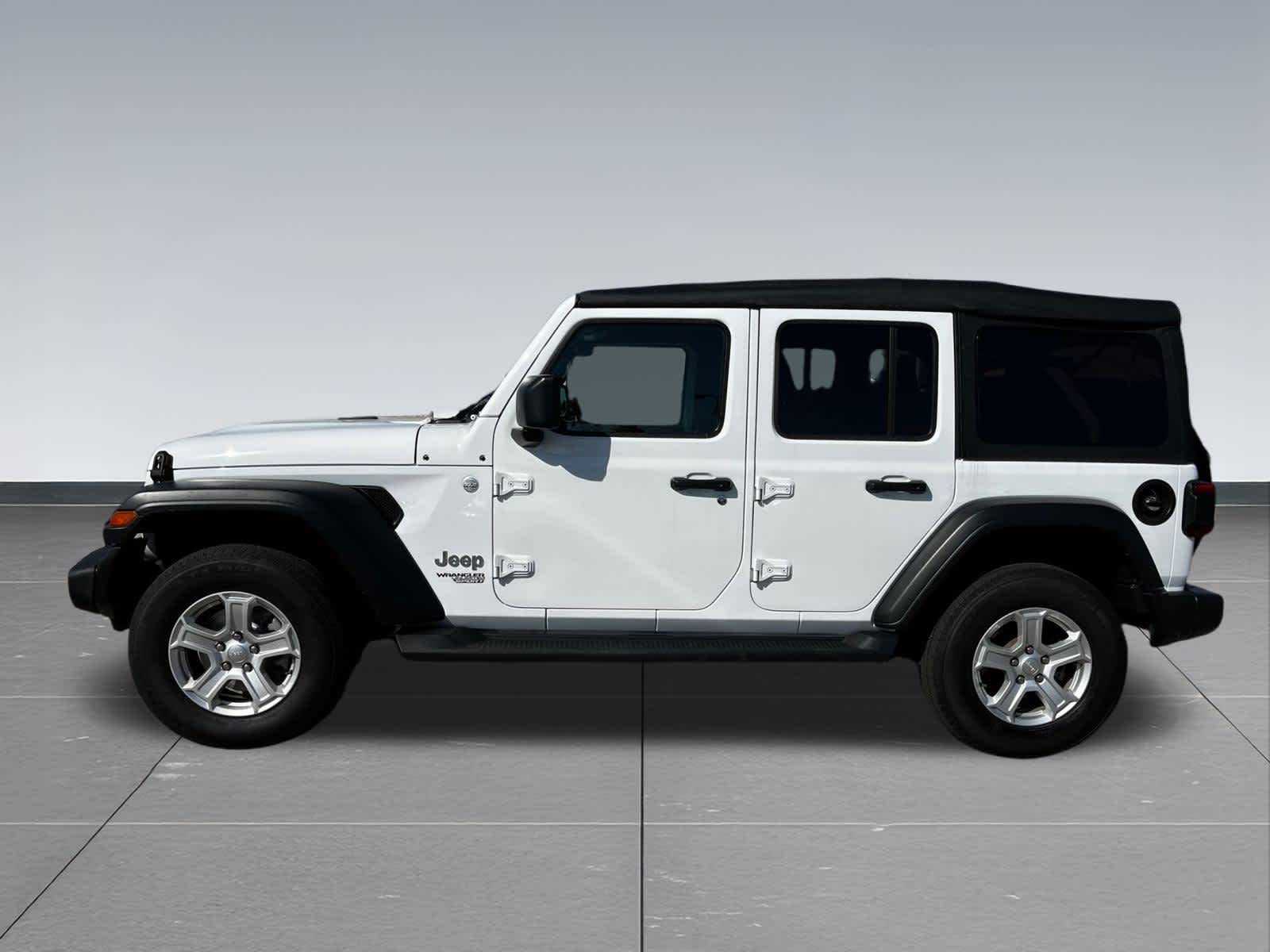 Thumbnail: 2021 Jeep Wrangler - 3