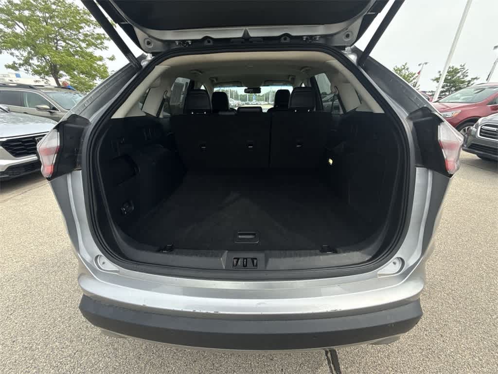 Thumbnail: 2022 Ford Edge - 32