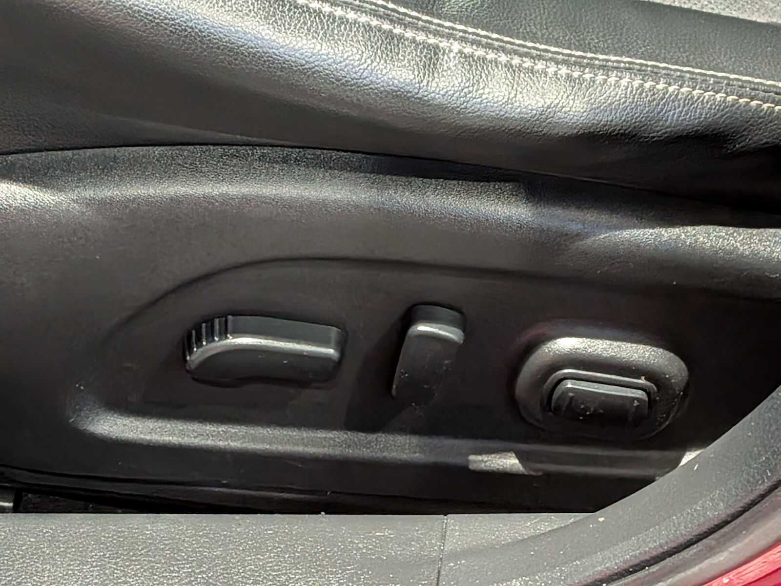 Thumbnail: 2016 Nissan Altima - 16