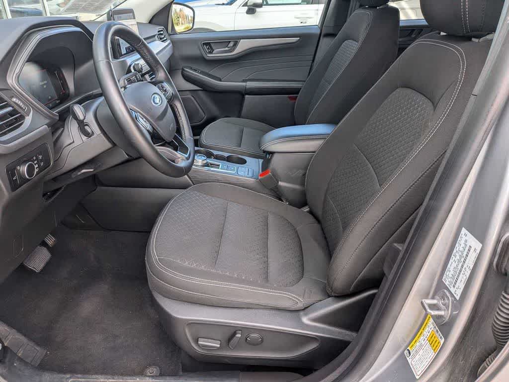 Thumbnail: 2023 Ford Escape - 24