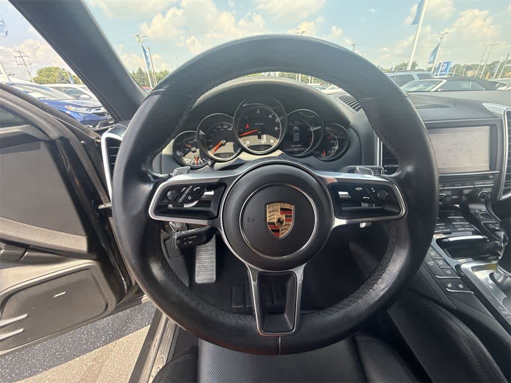 Thumbnail: 2015 Porsche Cayenne - 22