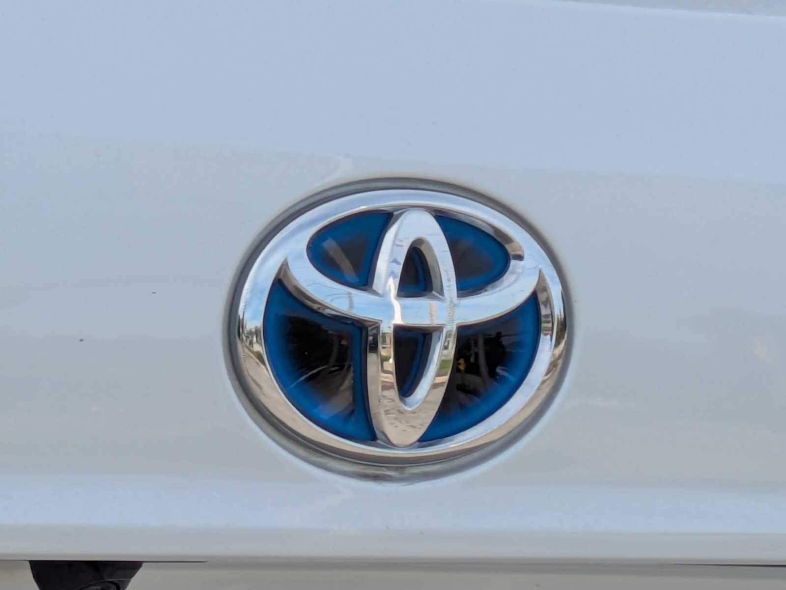 Thumbnail: 2022 Toyota Highlander - 11