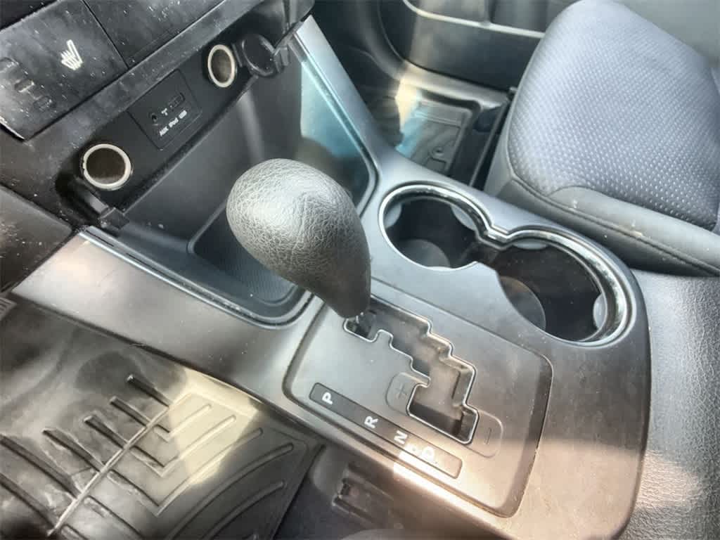Thumbnail: 2012 Kia Sorento - 29