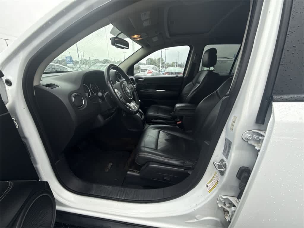 Thumbnail: 2017 Jeep Compass - 2