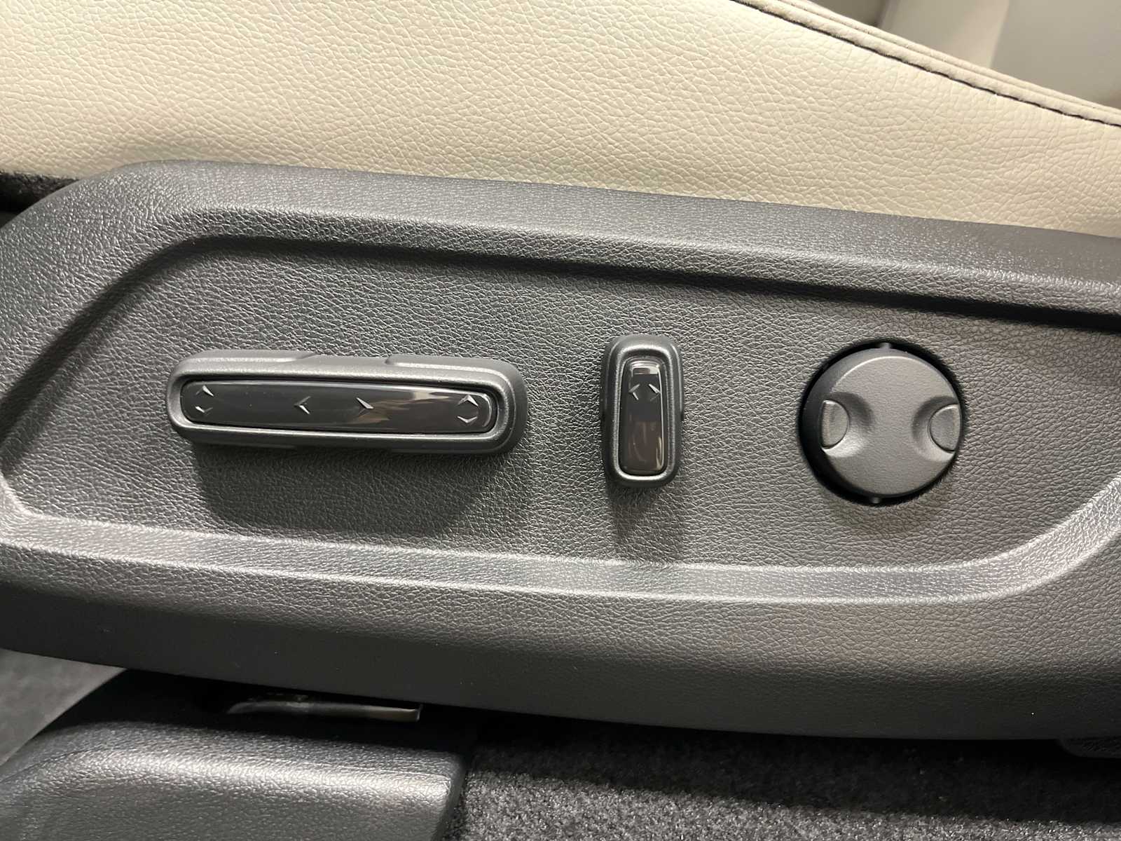 Thumbnail: 2026 Honda Pilot - 13