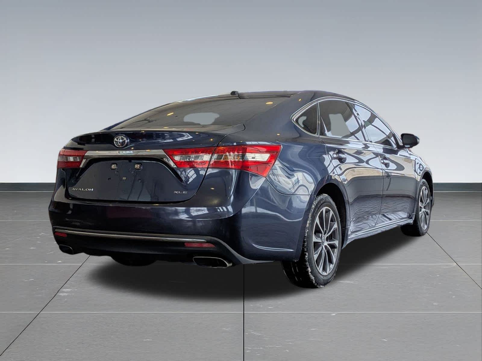 Thumbnail: 2018 Toyota Avalon - 6