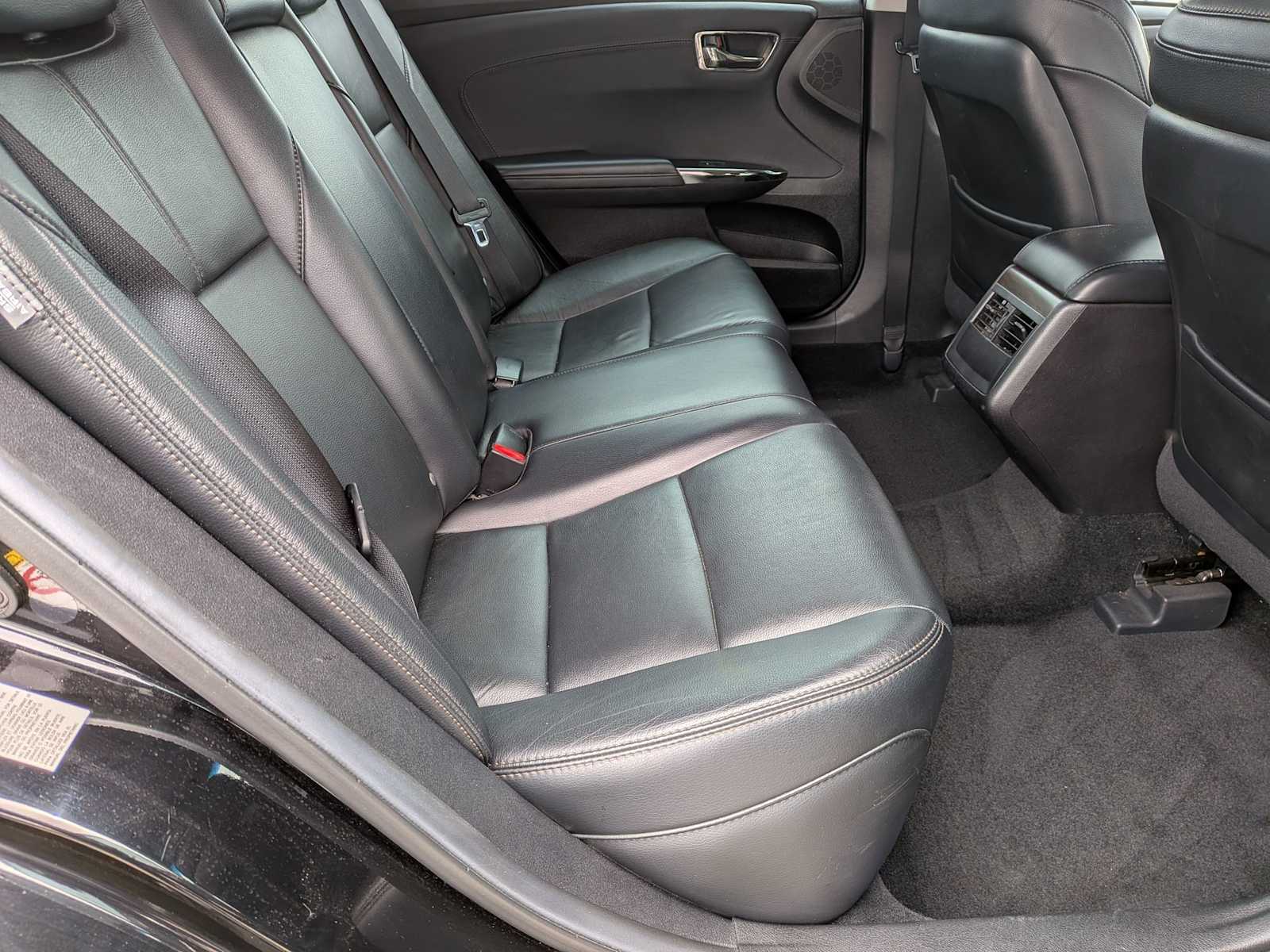 Thumbnail: 2016 Toyota Avalon - 19