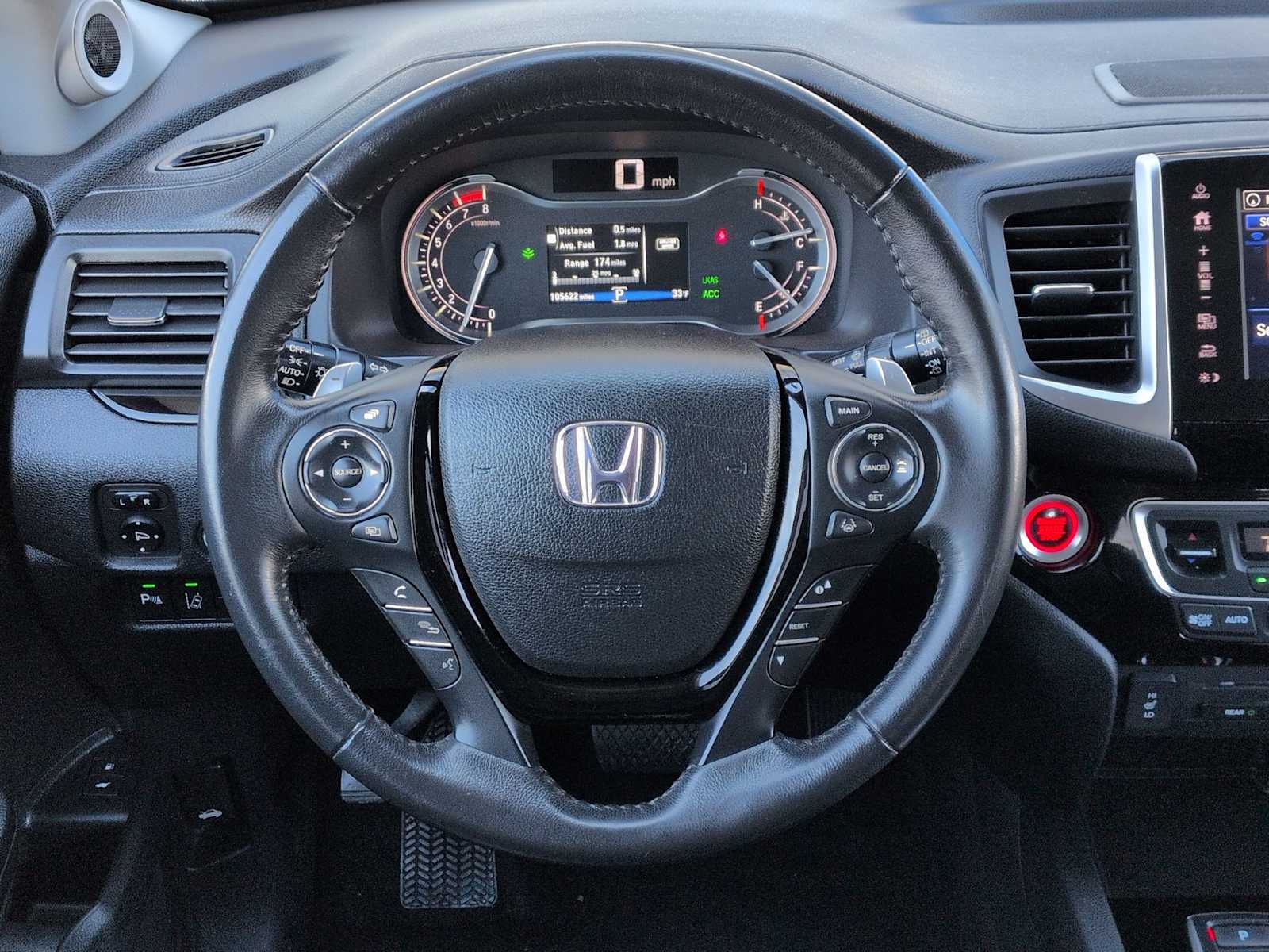 Thumbnail: 2017 Honda Pilot - 23