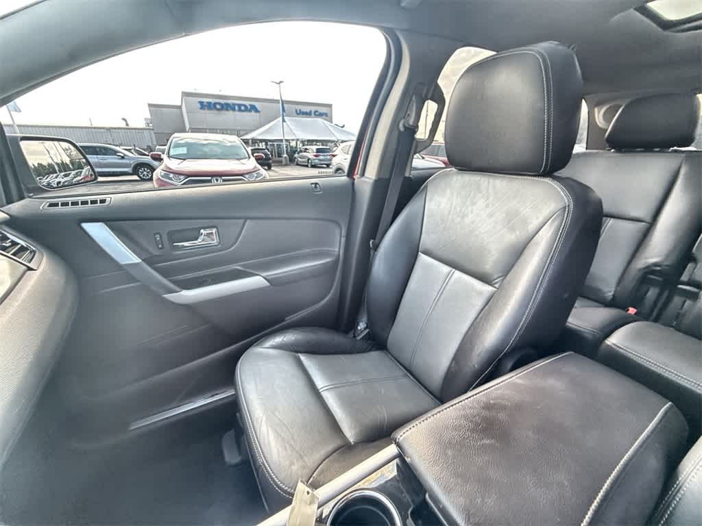 Thumbnail: 2013 Ford Edge - 21