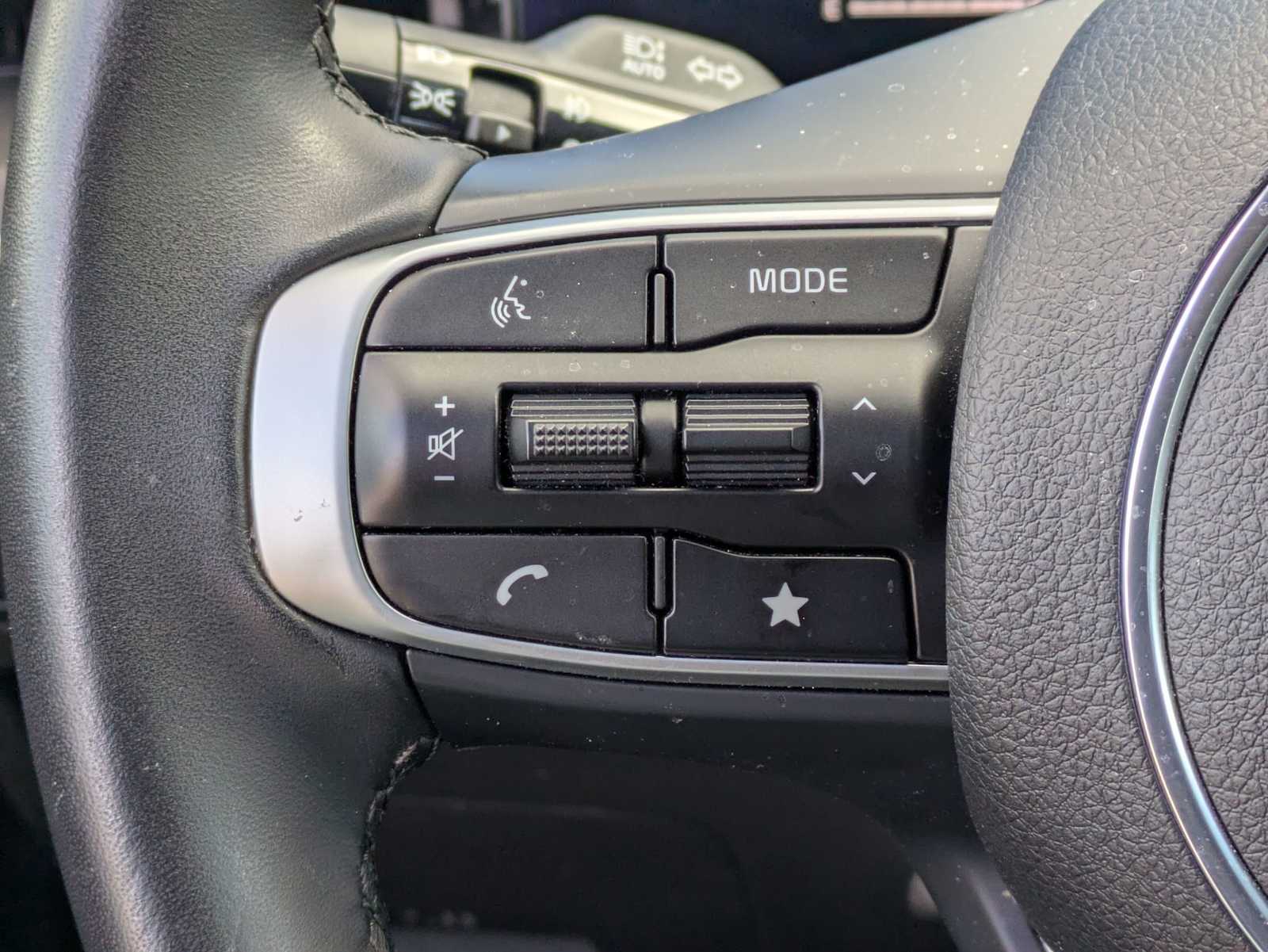 Thumbnail: 2025 Kia K5 - 22