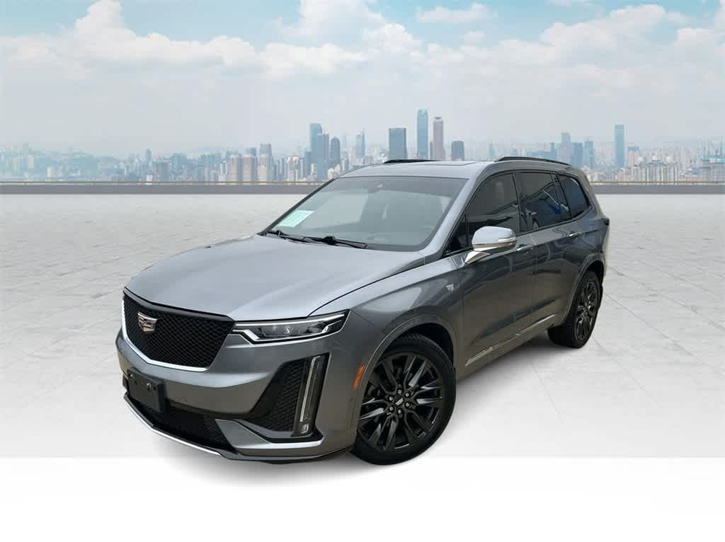 2020 Cadillac XT6 Sport -
                Waukesha, WI