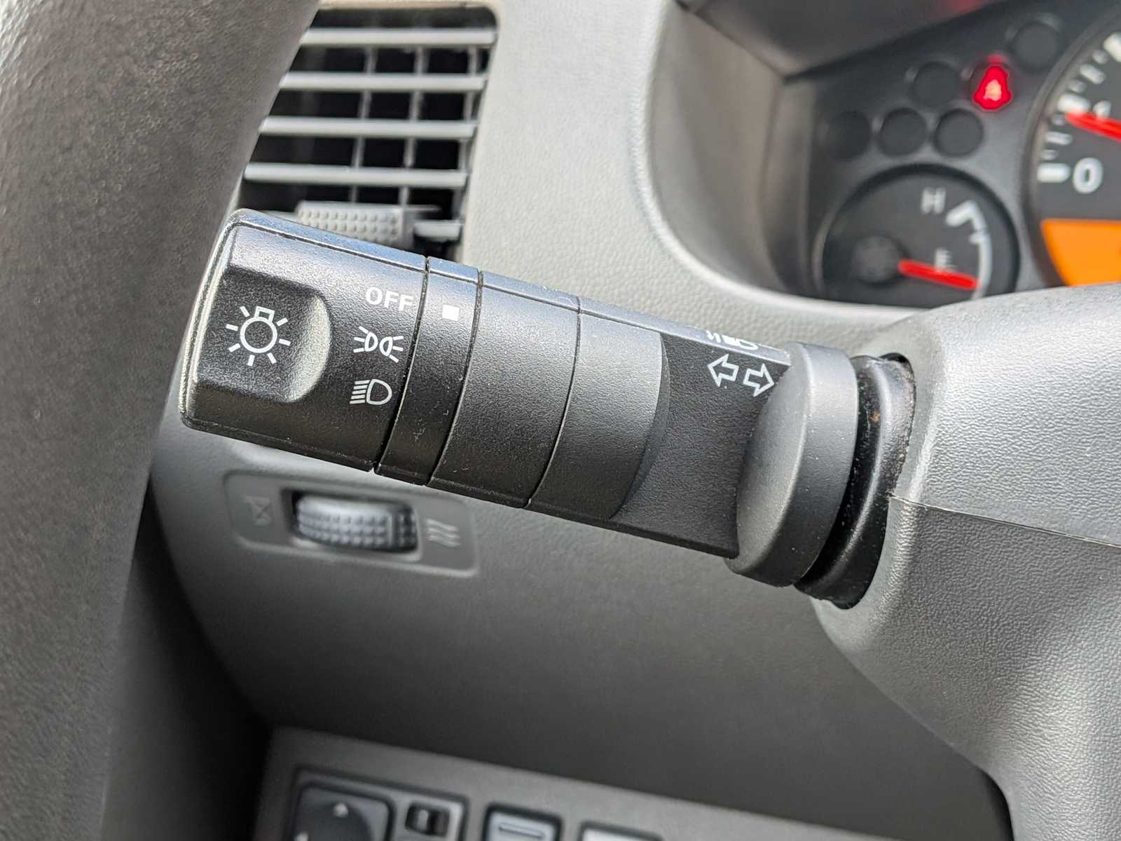 Thumbnail: 2011 Nissan Frontier - 20