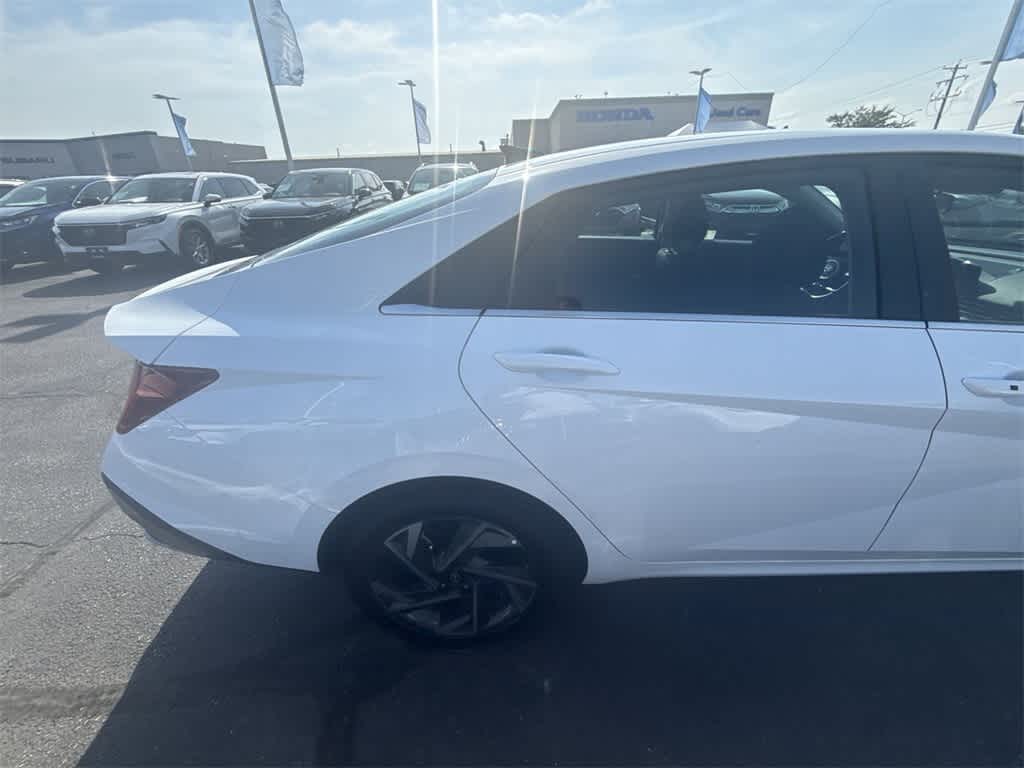 Thumbnail: 2025 Hyundai Elantra - 6