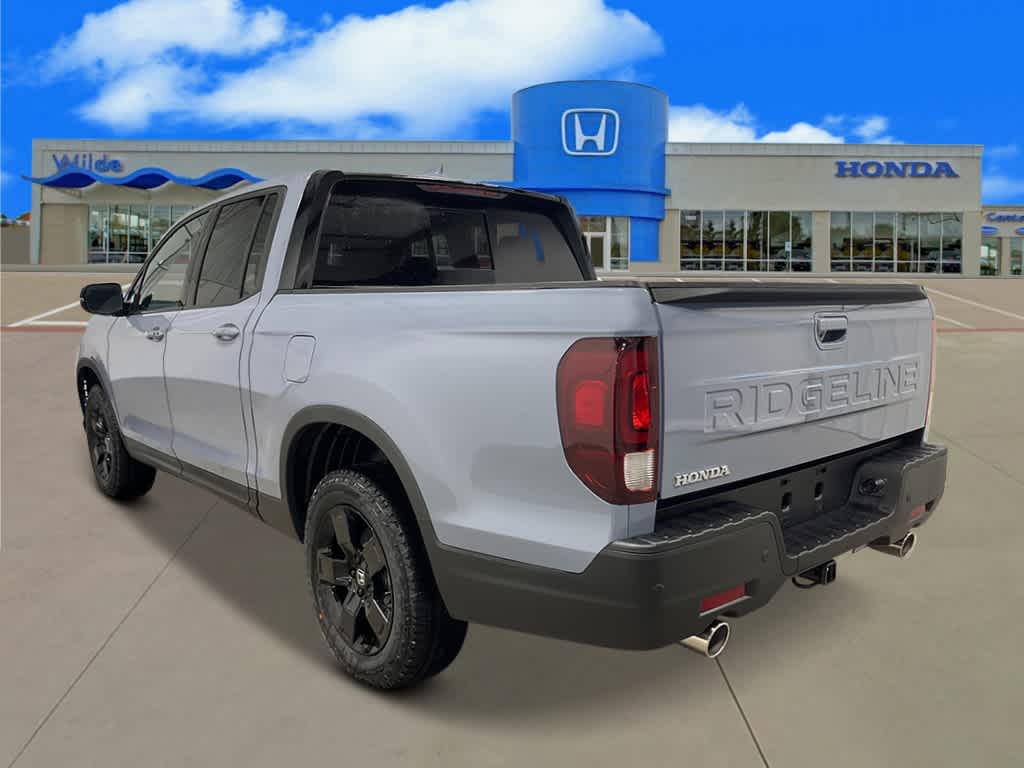 2026 Honda Ridgeline Black Edition photo 3