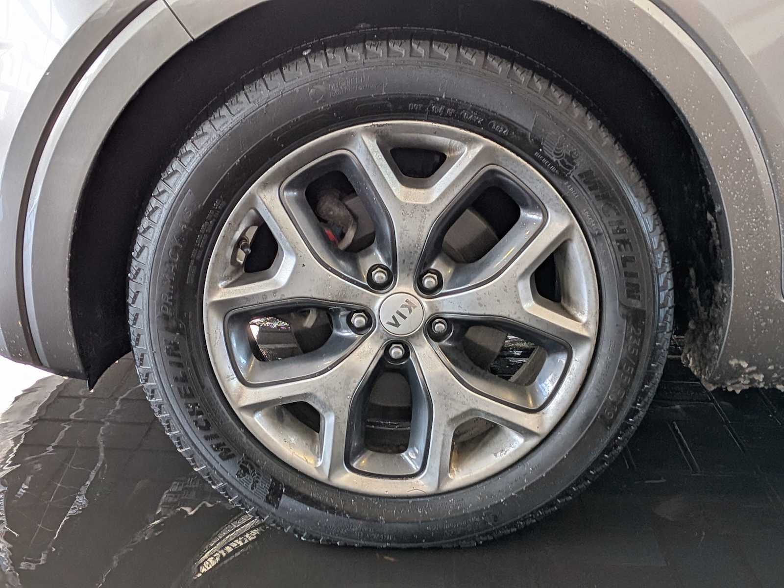 Thumbnail: 2018 Kia Sorento - 12