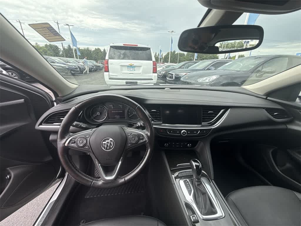 Thumbnail: 2019 Buick Regal - 14