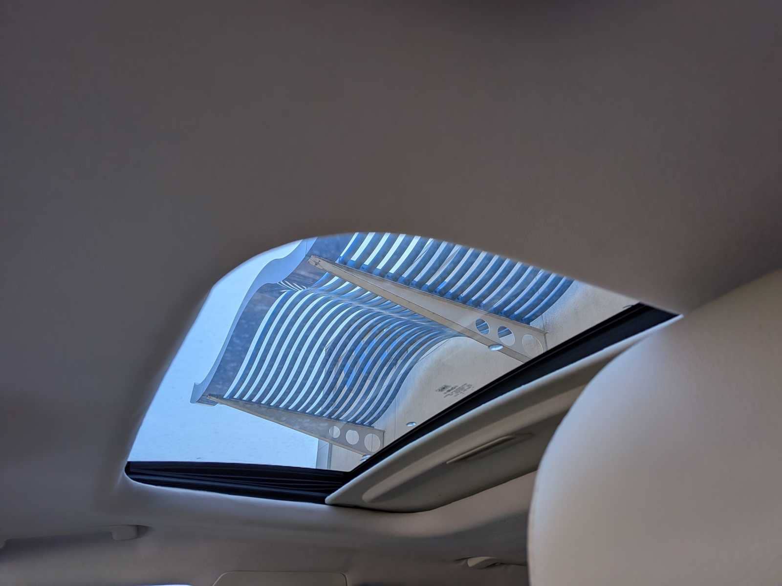 Thumbnail: 2014 Ford Fusion - 16