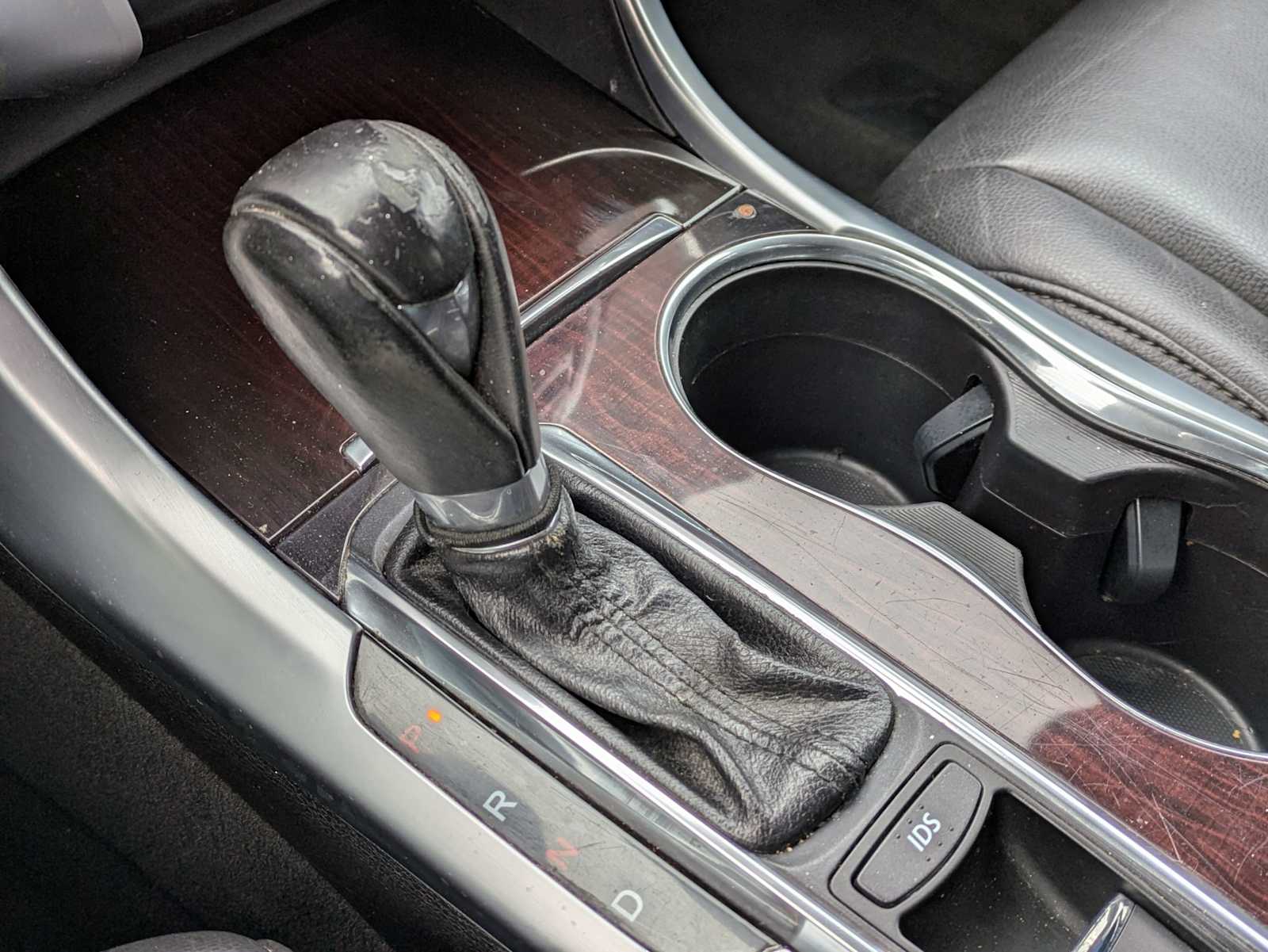 Thumbnail: 2016 Acura TLX - 25