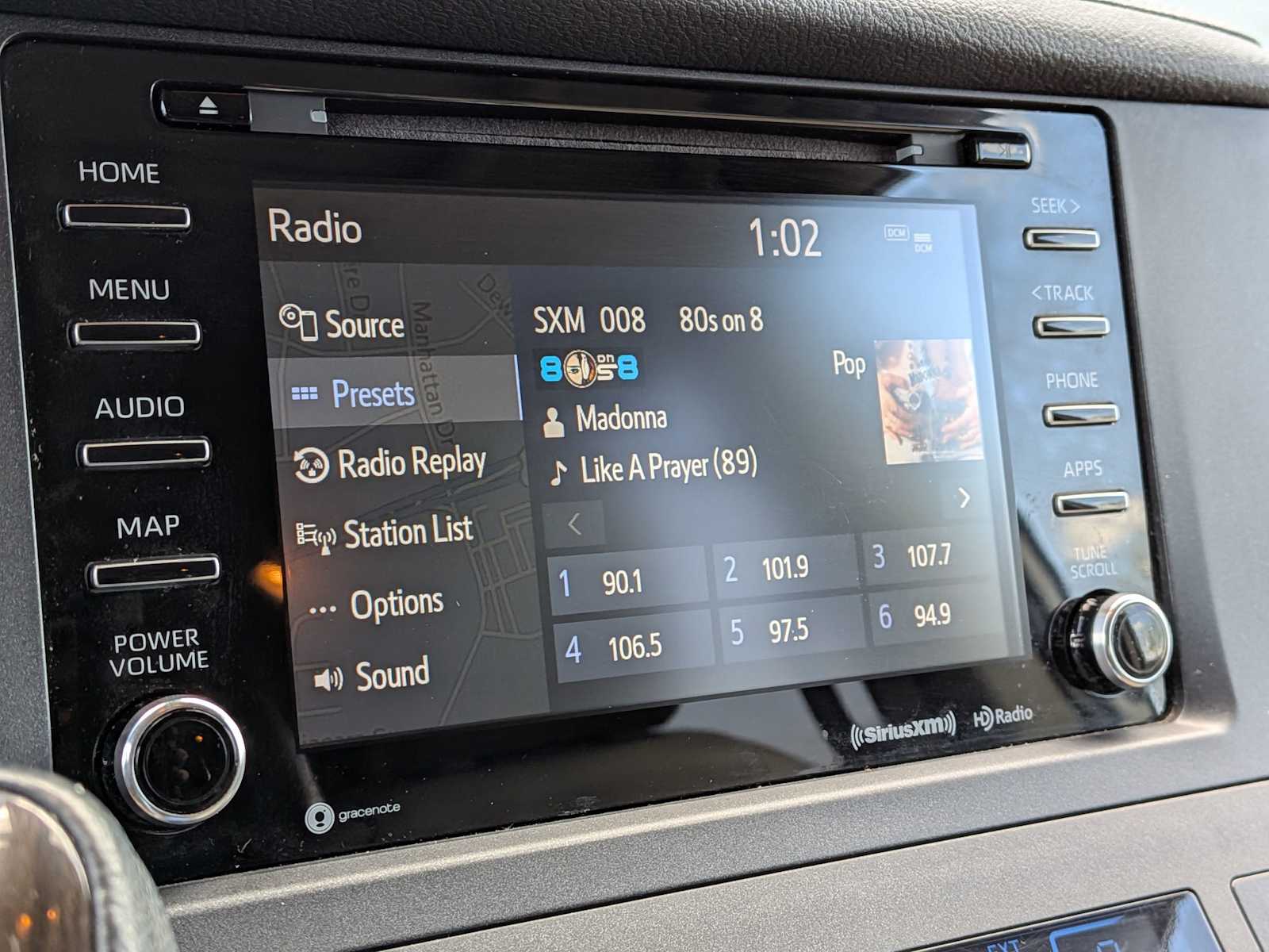 Thumbnail: 2020 Toyota Sienna - 27