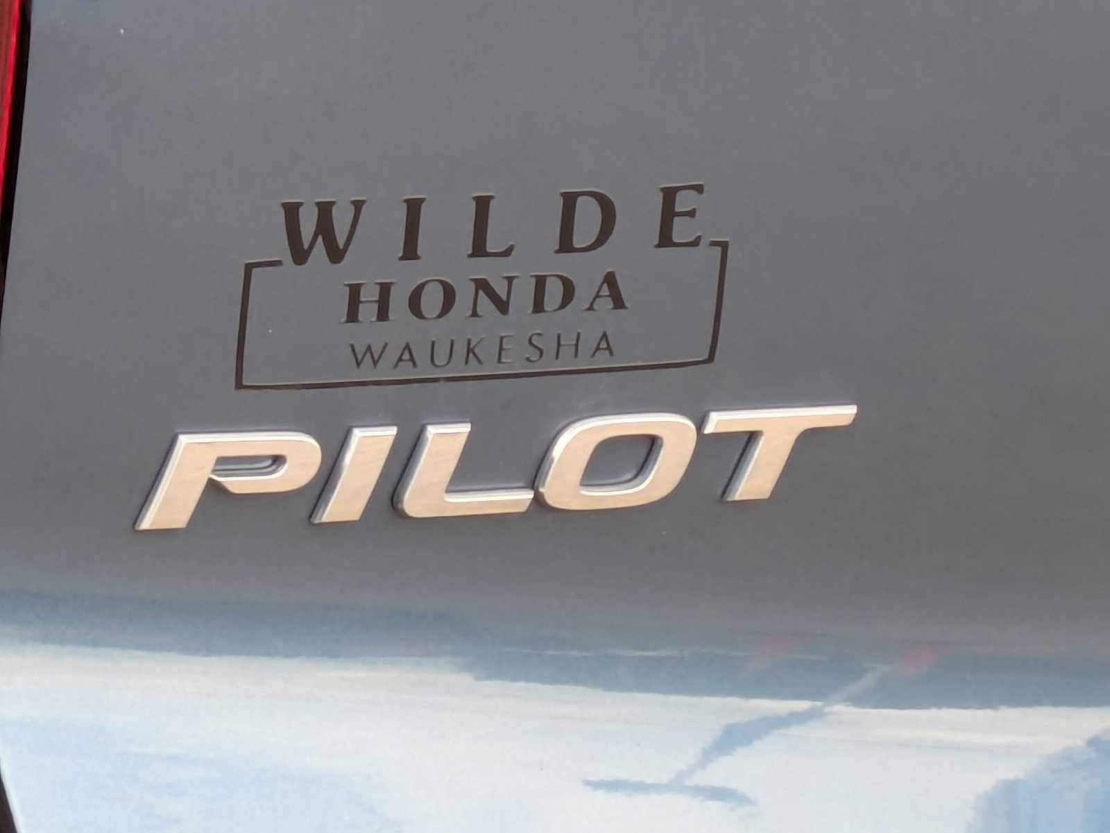 Thumbnail: 2017 Honda Pilot - 12