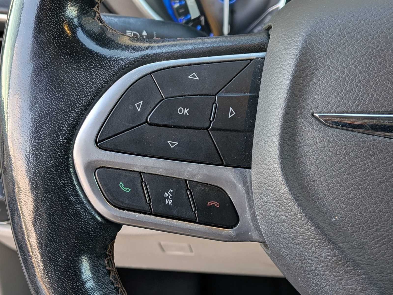 Thumbnail: 2020 Chrysler Pacifica - 22