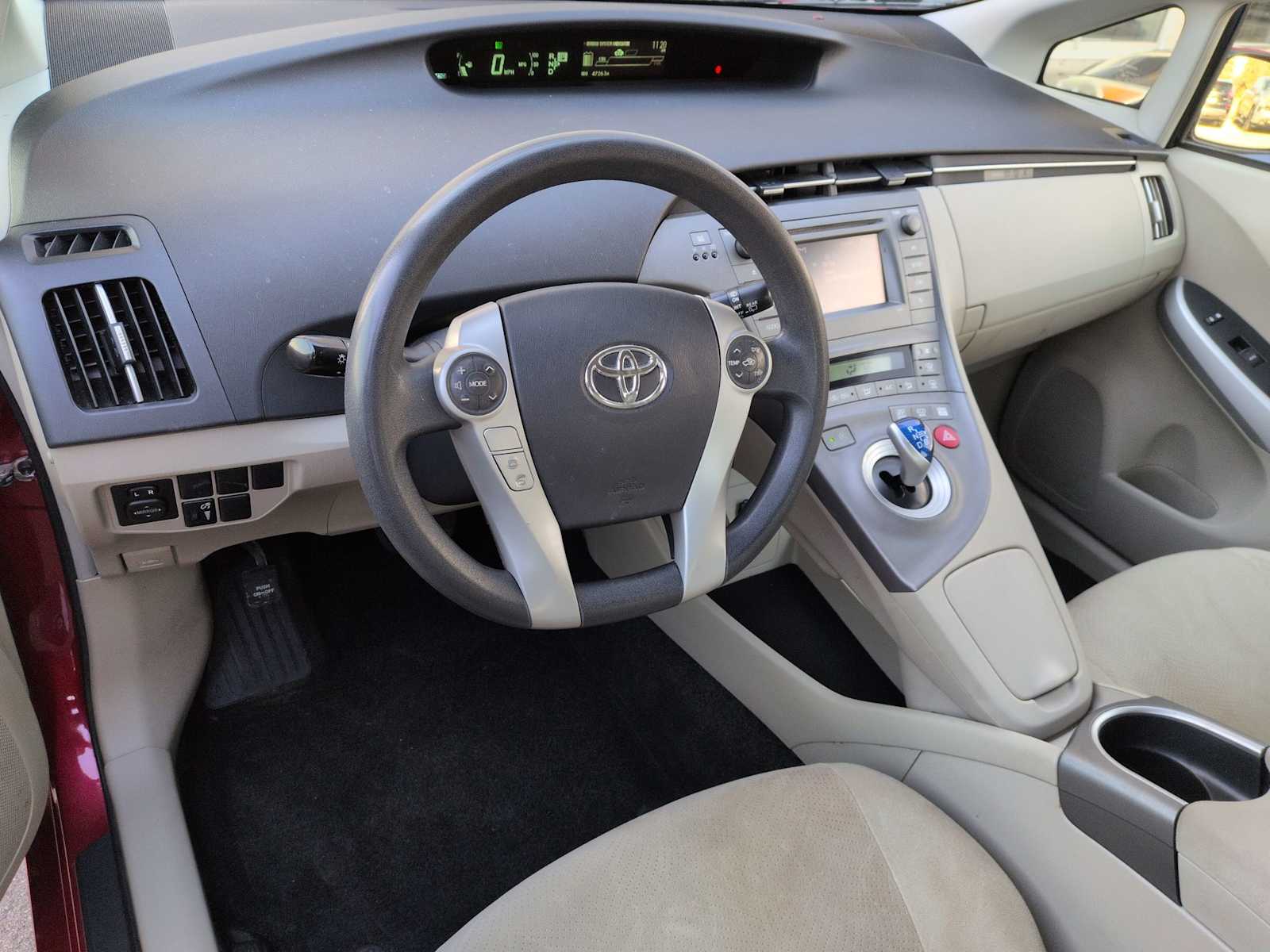 Thumbnail: 2012 Toyota Prius - 8