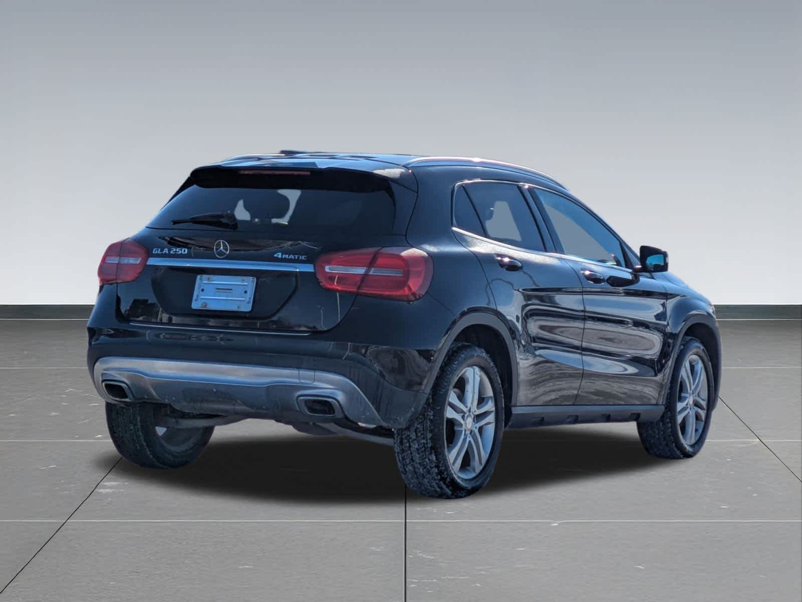 Thumbnail: 2017 Mercedes-Benz GLA - 6