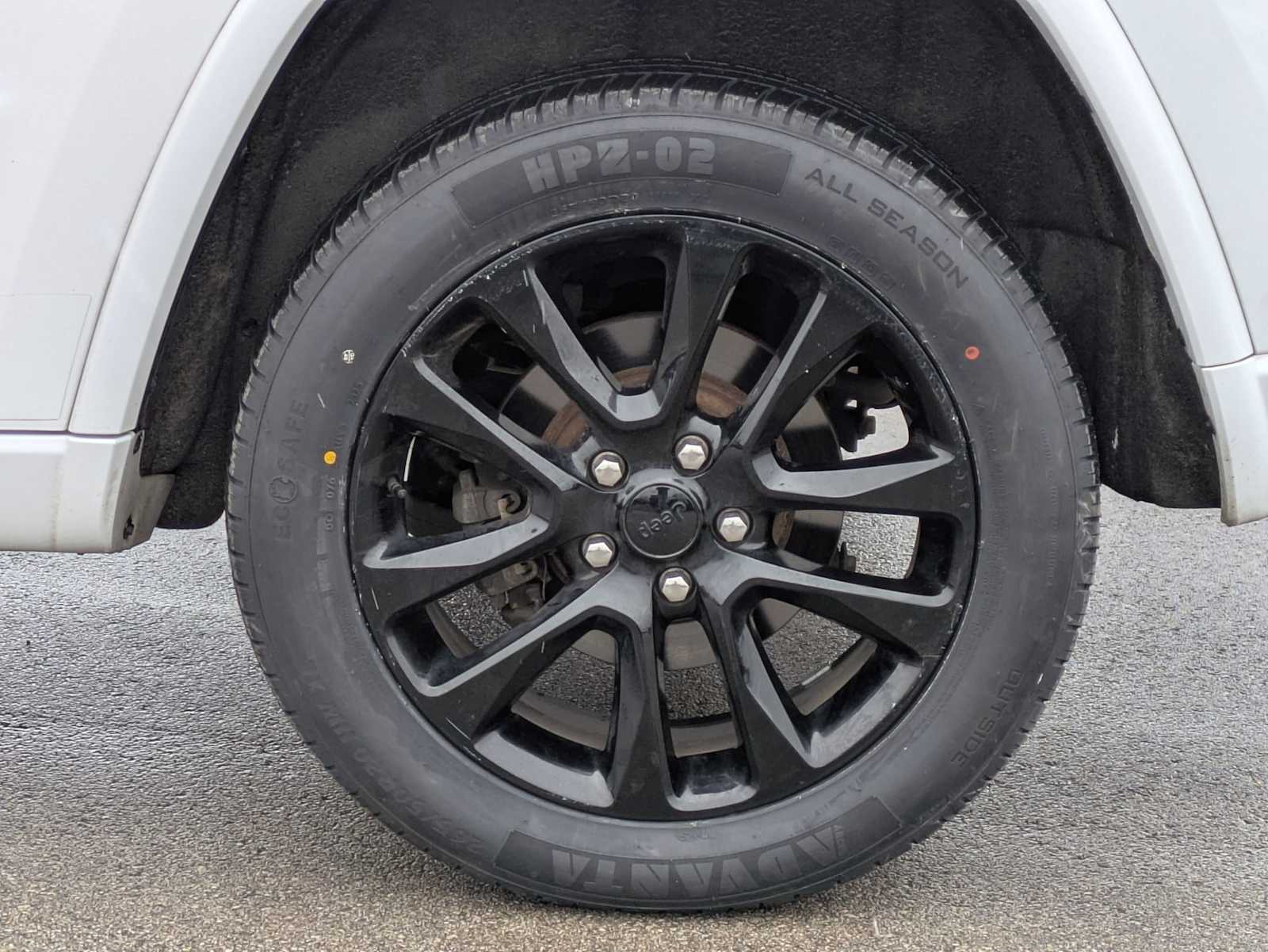 Thumbnail: 2020 Jeep Grand Cherokee - 13