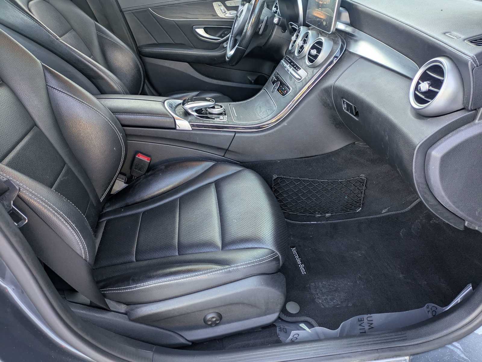 Thumbnail: 2016 Mercedes-Benz C-Class - 19