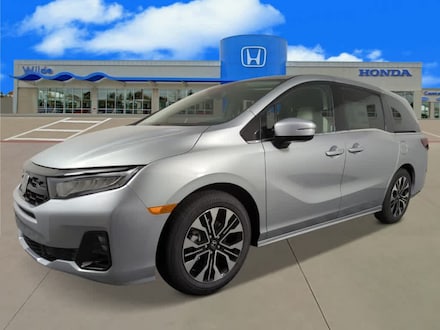Shop New 2026 Honda Odyssey Elite Van Passenger For Sale or Lease Near Milwaukee